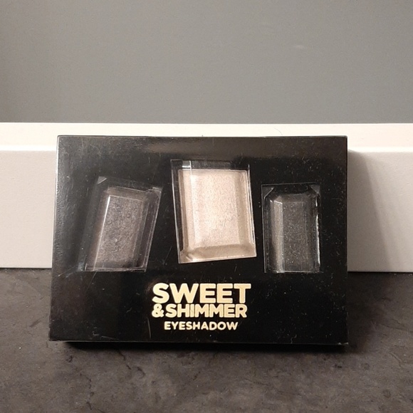 Sweet & Shimmer Eyeshadow - Picture 1 of 3